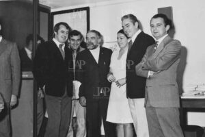 017-1972-Viviani-con-Renato-Caimi-e-il-sindaco-Giorgio-Fedeli-allinaugurazione-della-sua-mostra-antologica